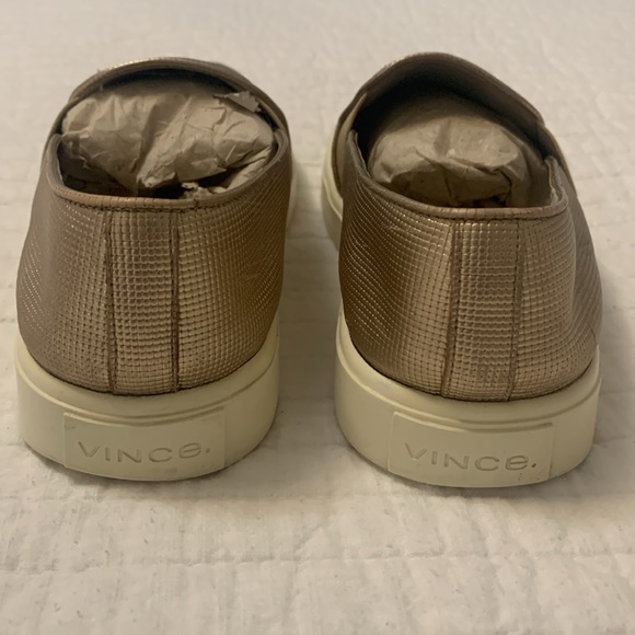 VINCE Blair perforated leather slip on shoes gold tone uppers white soles sz 7M - Picture 5 of 13